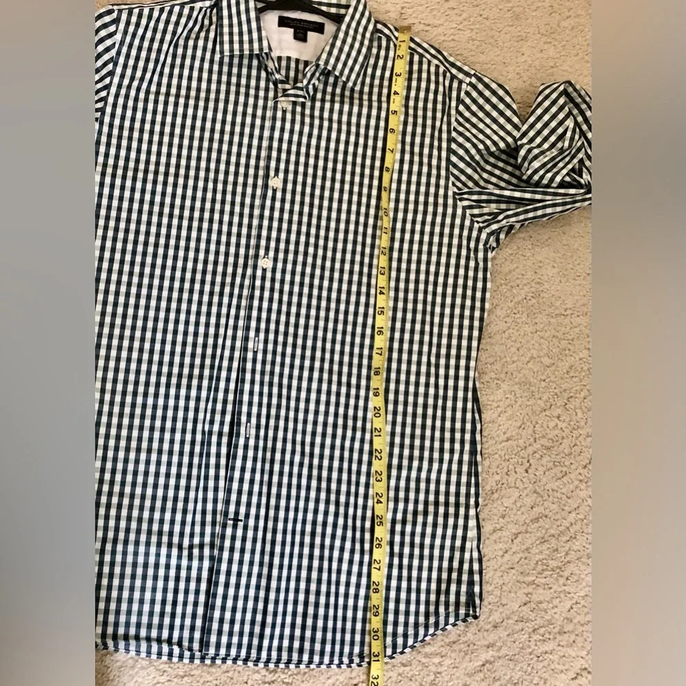 Banana Republic Men’s Plaid Button Down Shirt